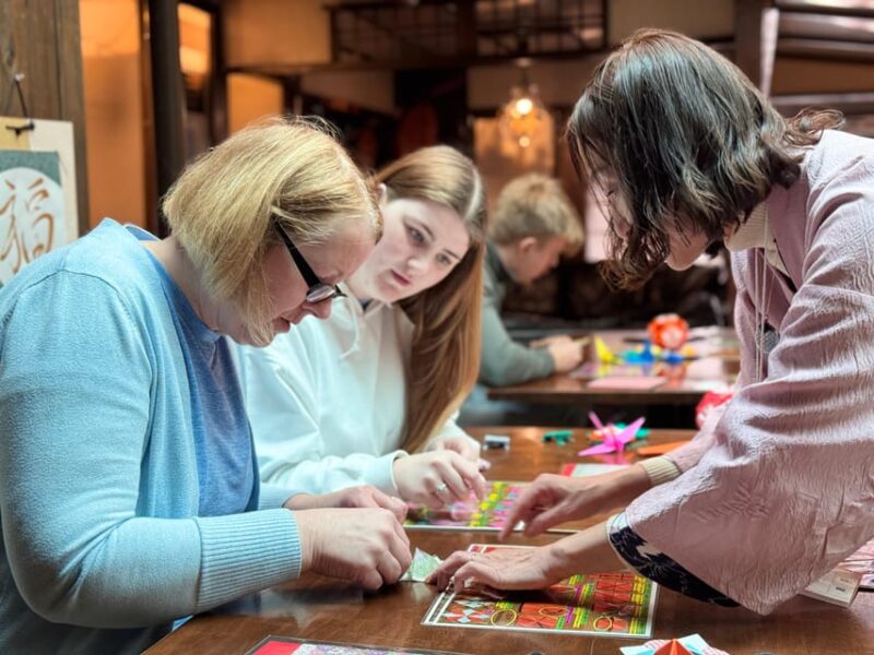 Kyoto: Origami (Folding Paper) Workshop - Workshop Content