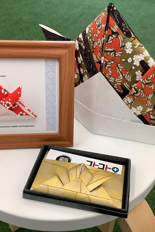 Kyoto: Origami Play With Yuzen Washi Paper - Folding the Traditional Kabuto Helmet