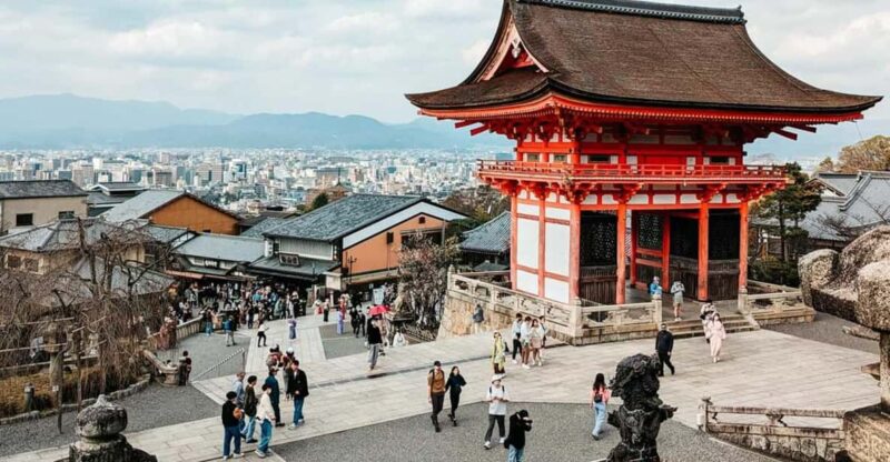 Kyoto/Osaka: Kyoto and Nara Sites & History Day Trip - The Grandeur of Todai-ji Temple in Nara Park