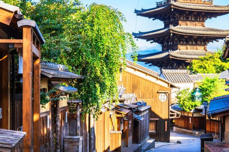 Kyoto/Osaka: Kyoto and Nara UNESCO Sites & History Day Trip - Exploring Nineizaka & Sanneizaka