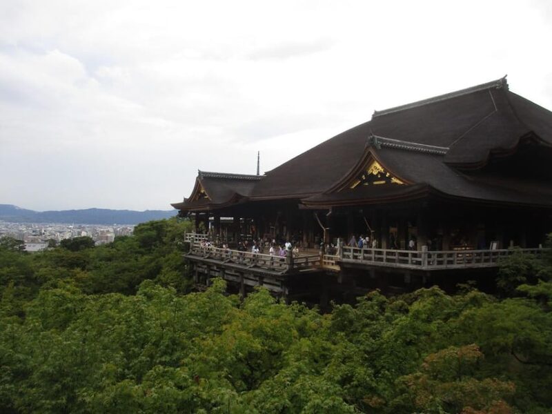 KYOTO Pagoda Doro, Bamboo Kiyomizu Geisha (Italian Guide) - Itinerary Details