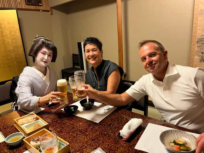 Kyoto: Private Dinner With Geisha - Geisha Traditions and Elegance