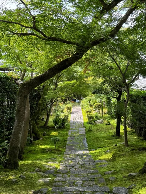 Kyoto: Ryoan-ji, Greatest Zen Garden Guided Tour in 80 Min. - Capturing the Beauty of UNESCO