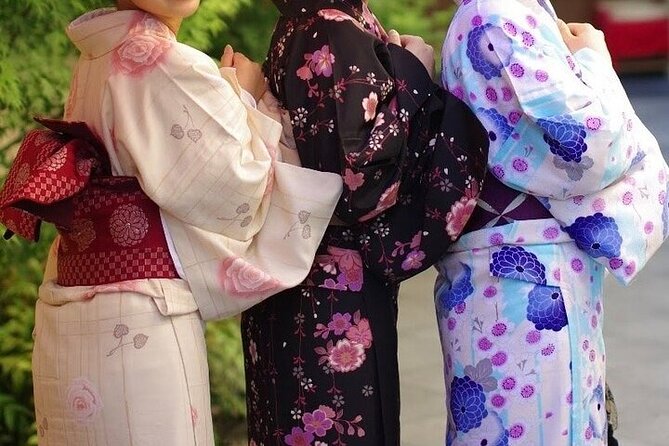 Kyoto Sightseeing in Beautiful KIMONOS (1 Min From Kyoto Station) - Meeting Point and Pickup