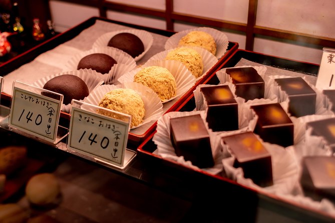Kyoto Sweets & Desserts Tour With a Local Foodie: Private & Custom - Visiting Nishiki Market