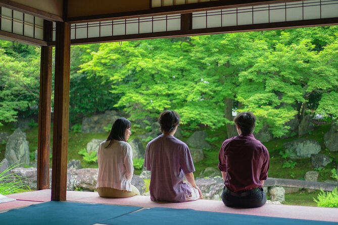 Kyoto Tea Ceremony and Gion Wabi-sabi Walking Tour - Visiting the Temples and Shrines