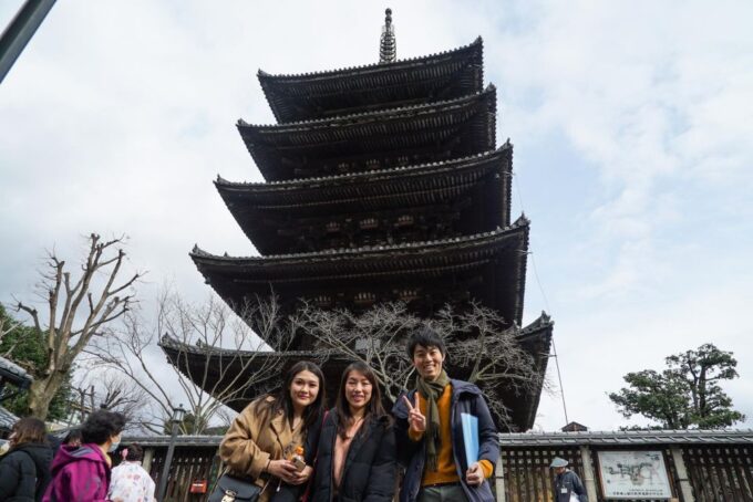 Kyoto Tea Ceremony & Kiyomizu-dera Temple Walking Tour - Local Food Tasting