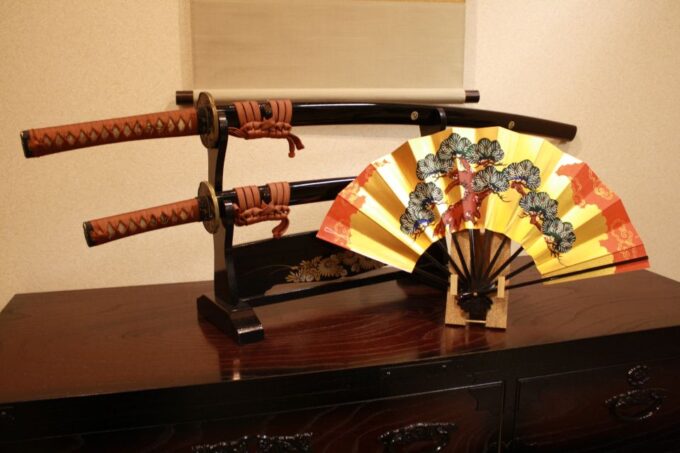 Kyoto: Traditional Samurai Sword Dancing Show - Sword and Fan Demonstration