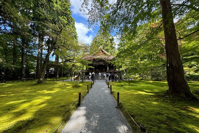 Kyoto: Tranquil Escape to Ohara Satoyama and Sanzen-in Temple - Taking in the Tranquility of the Temple Grounds