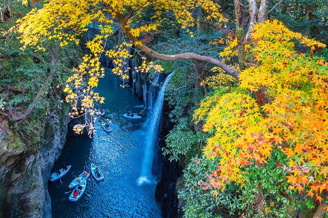 Kyushu Day Trip Miyazaki Takachiho Gorge and Shrine From Fukuoka - Visiting the Takachiho Shrine