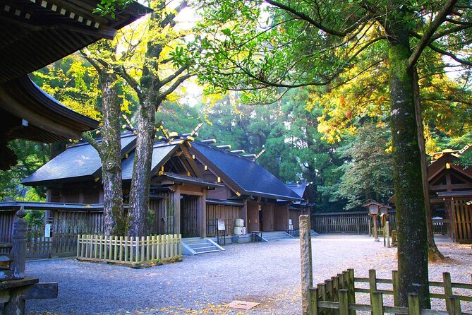Kyushu Day Trip to Takachiho Gorge and Shrines From Fukuoka - Visiting Takachiho Shrines