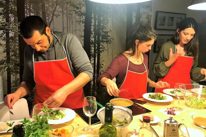 La Boqueria Market and Paella Cooking Class in Barcelona - Tapas Tasting and Wine Pairing