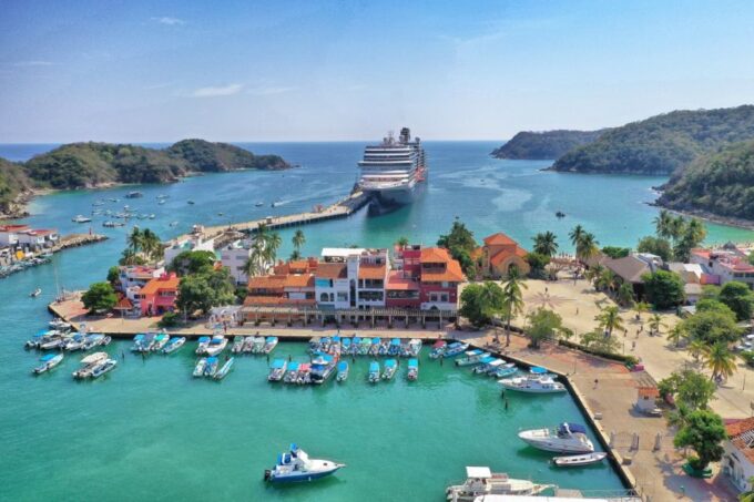 La Crucecita: Huatulco Guided City Tour and Sunset Viewing - Hotel Pickup and Drop-off