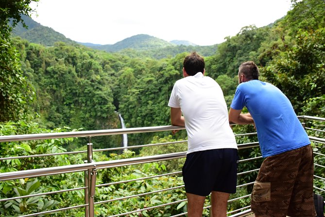 La Fortuna Waterfall Park & Farm to Table Lunch - Spotting Wildlife on the Tour