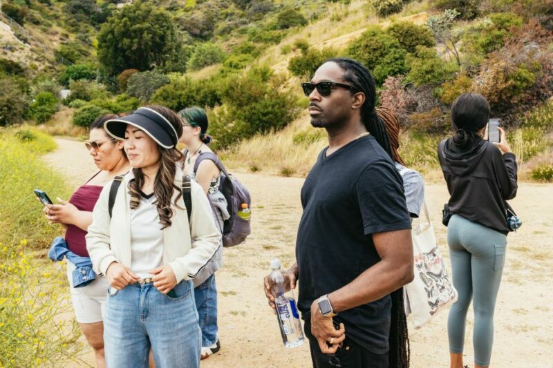 LA: Hollywood Sign Tour with Comedians, Dogs, & Epic Photos - LA: Hollywood Sign Tour with Comedians, Dogs, & Epic Photos
