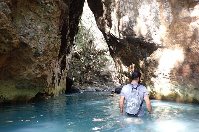 La Leona Waterfall Adventure Hike (Private Tour) - Included Amenities