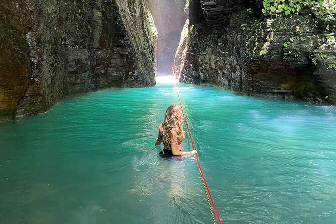 La Leona Waterfall - Hiking and Adventure Experience