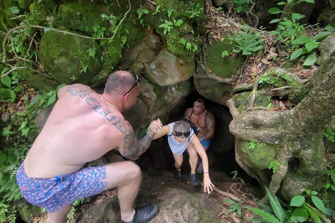 La Leona Waterfall Hike and Natural Hot Springs Tour - Hike to La Leona Waterfall