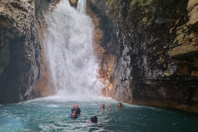 La Leona Waterfall Tour With Lunch From Tamarindo - Refreshing Swims and Caves