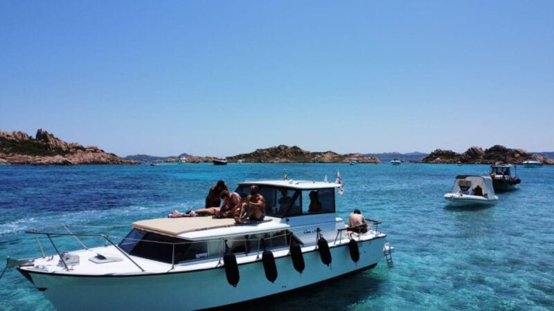 La Maddalena Archipelago: Boat Tour With Lunch! - Boat Details and Capacity