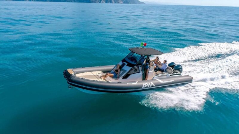 La Maddalena: Island Tour With Aperitif and Brunch on Board - Boat Details and Amenities