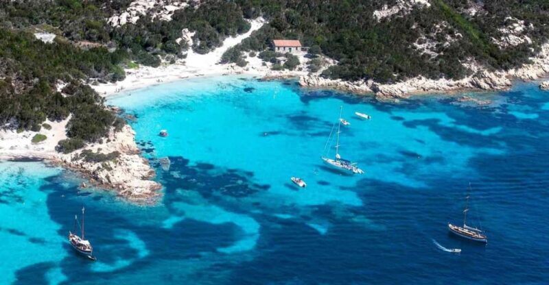 La Maddalena: Island Tour With Aperitif and Brunch on Board - Tour Duration and Group Size