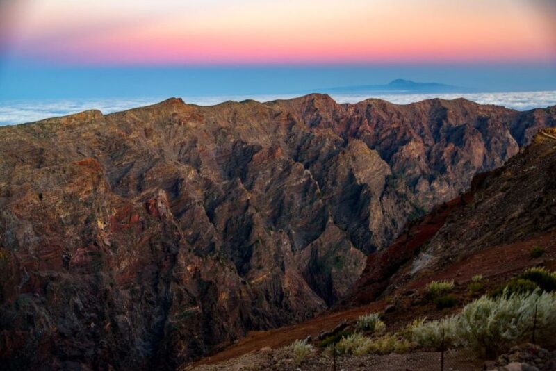La Palma: Guided Trekking Tour to El Roque De Los Muchachos - Transportation and Accessibility