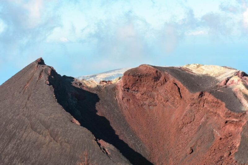 La Palma: Tajogaite Volcano Guided Trek - Volcanic Scenery and Landmarks