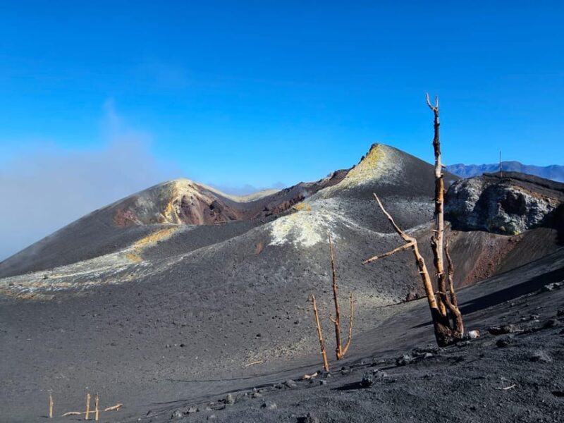 La Palma: Tour to the New Tajogaite Volcano 360º. - Walking Through the Ash and Lapilli