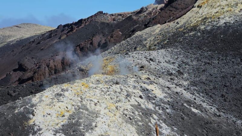 La Palma: Tour to the New Tajogaite Volcano 360º. - Monitoring the Eruptive Process