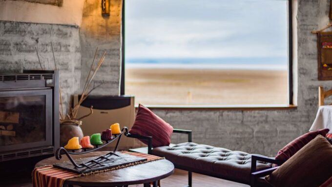 La Paz: 1-Day Uyuni Salt Flats Tour by Flight With Hotel - What to Bring and Important Information