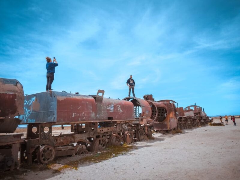 La Paz: 3-Day Uyuni Tour + Upgraded Round-Trip Night Buses - Itinerary
