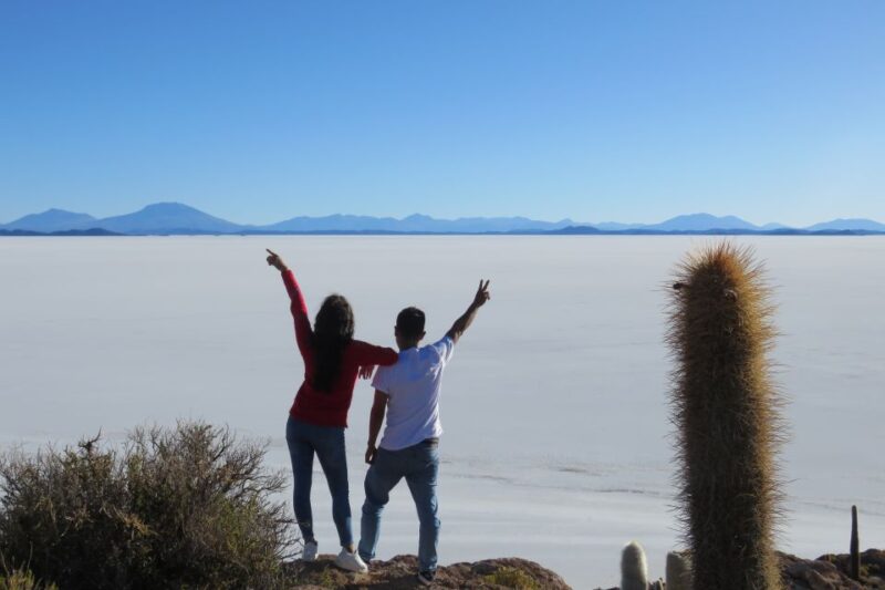 La Paz: 5-Day Uyuni Salt Flats by Bus With Private Hotels. - Included Services