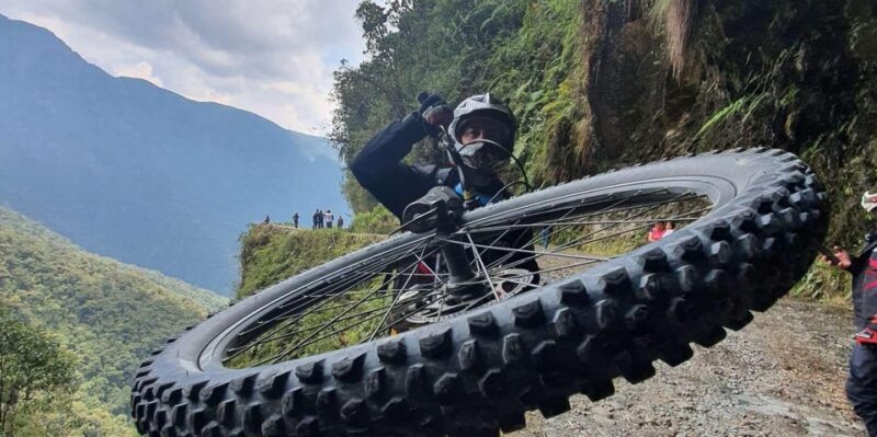 La Paz | Death by Bike Route | Lunch - Reservation and Cancellation