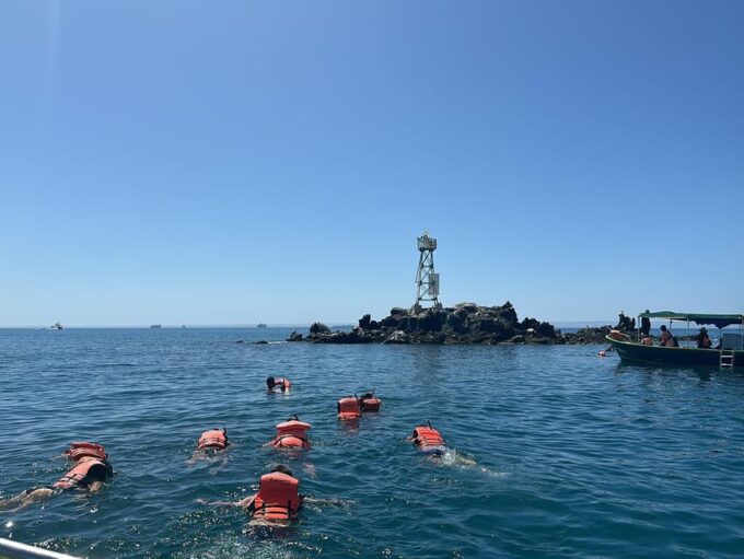 La Paz: Holy Spirit Island Tour - Speedboat Ride