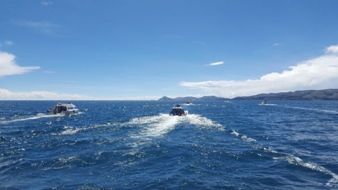 La Paz: Lake Titicaca and Sun Island Group Tour - Duration and Group Size