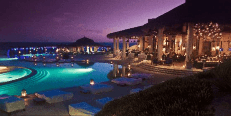 La Paz: Sea Side Bar/Wine & Grill - Key Points