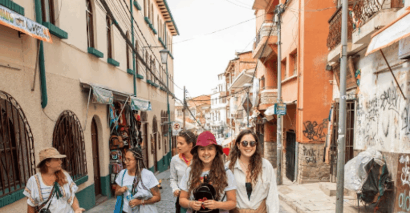 La Paz: The Feminist Tour - Key Points