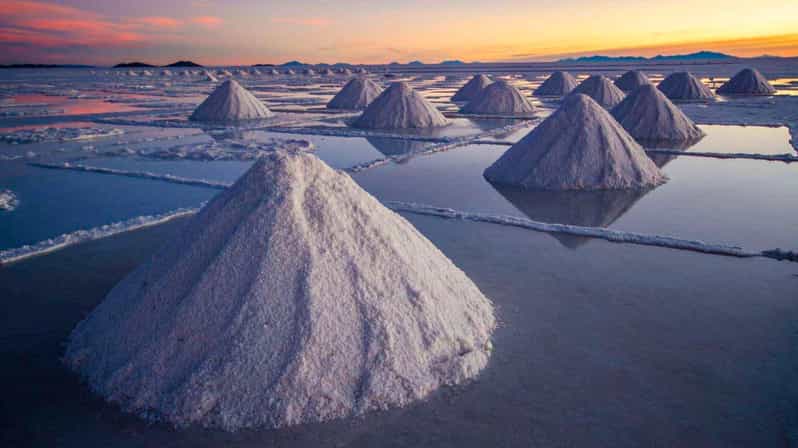 La Paz: Uyuni Salt Flat and Incahuasi Island |5 Days| by Bus - Key Points