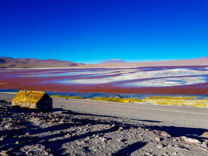 La Paz: Uyuni Salt Flats & San Pedro De Atacama 3-Day Tour - Border Crossing Assistance