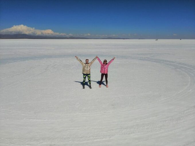 La Paz: Uyuni Tour Ending in Atacama, Chile by Bus. - Departure and Arrival