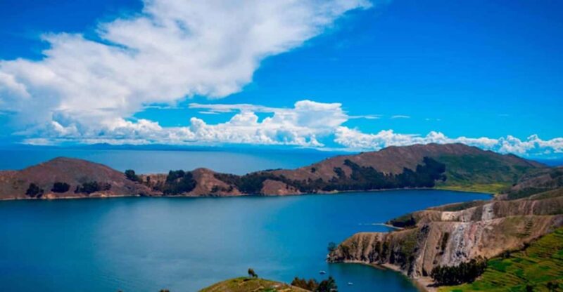 La Paz:Lake Titicaca and the Island of Sun 2-Day Guided Tour - Day 1 Excursion