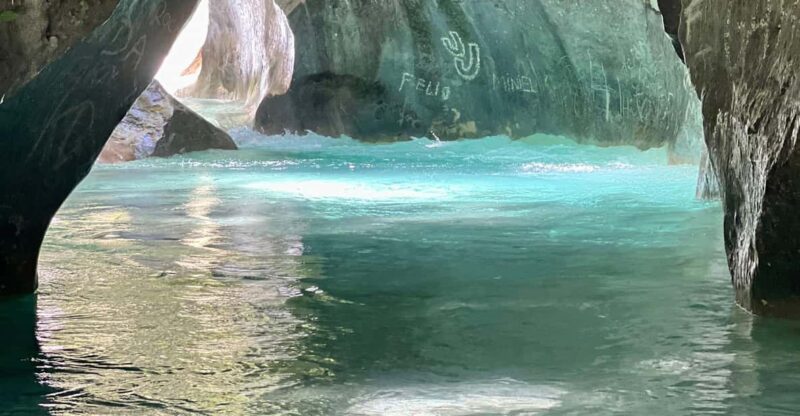 La Plaza Spa: Hiking Tour in Barahona - Key Points
