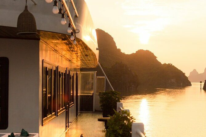 La Regina 2 days visit Halong Bay - 5 star - FAQ