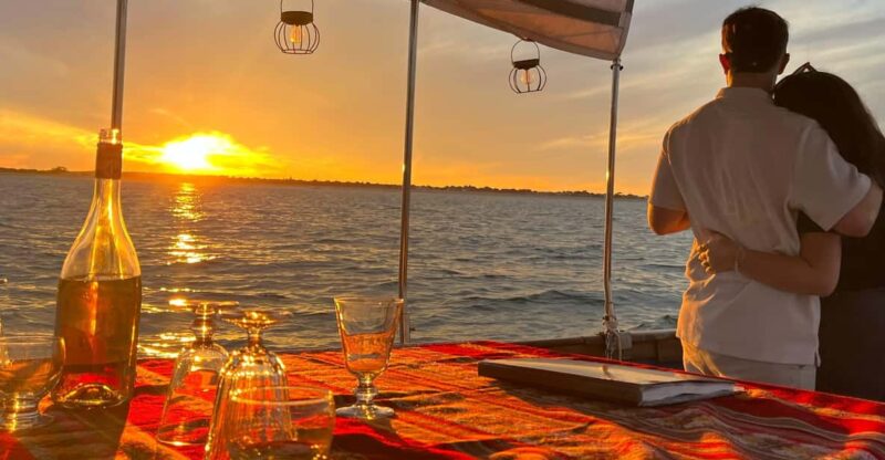La Rochelle - 2-Hour Chilled Cruise for Friends - Experience Highlights