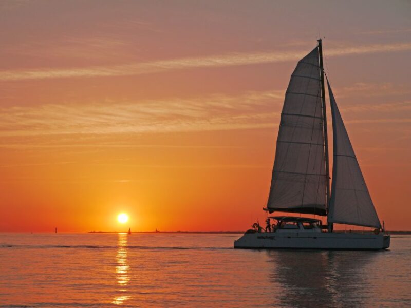 La Rochelle: 2-Hour Sunset Sailing Cruise - Departure From the Old Harbor