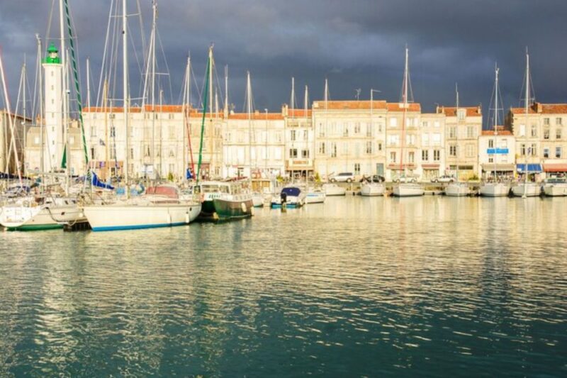 La Rochelle: Private Custom Tour With a Local Guide - Included and Not Included