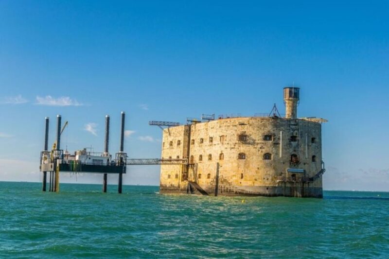 La Rochelle : Private Custom Walking Tour With a Local Guide - Duration Options