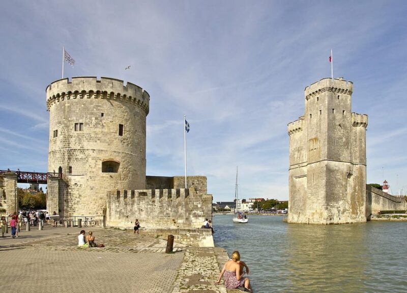 La Rochelle Private Guided City Tour - Explore the Vieux Port (Old Harbour)