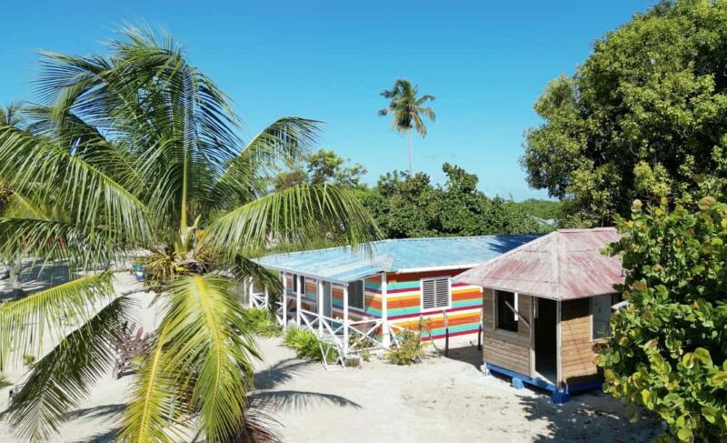 La Romana: Saona Crusoe VIP for cruise guests - Catuano Beach and the Dominican Lunch